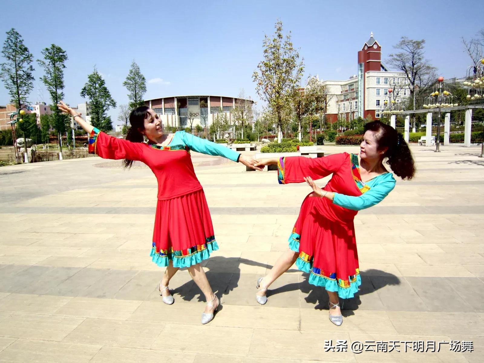 [广场舞图片]最火最简单广场舞有哪些？