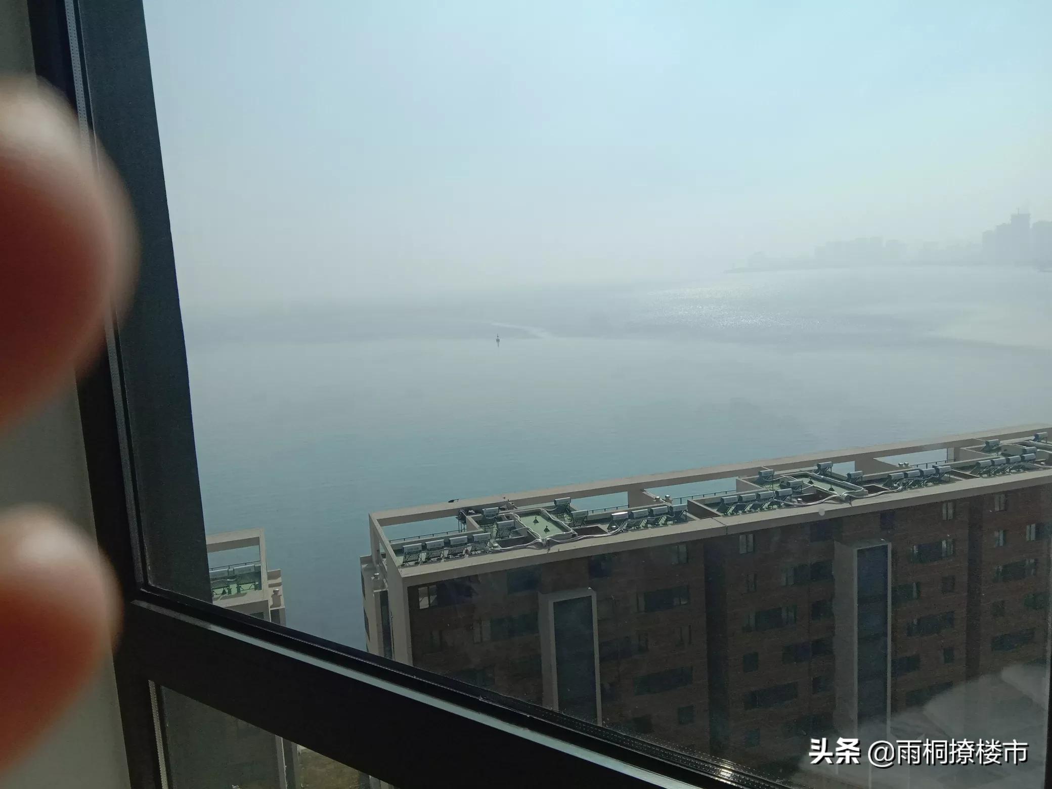 [网传一小区建坟墓]对于一些楼盘是以前的一些坟地，大家会买么？