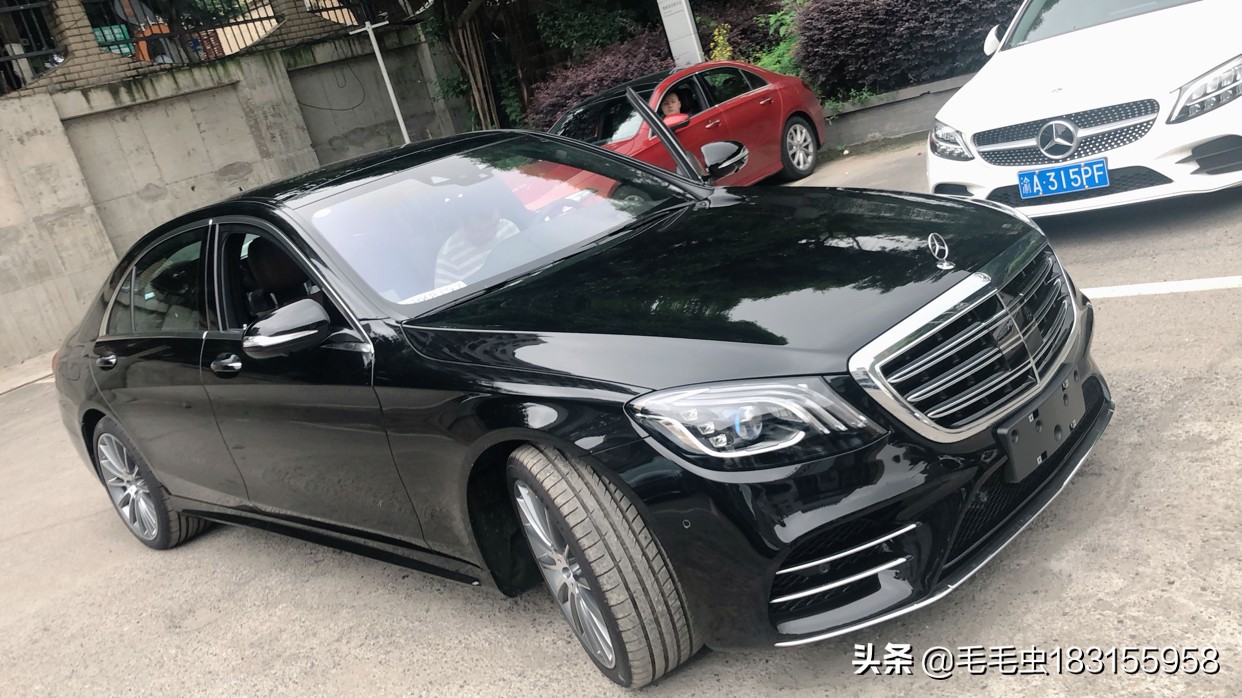 奔驰s跑车