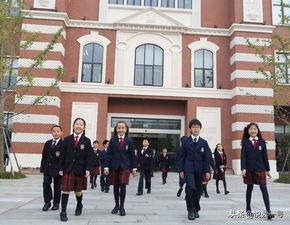 [发假气象信息被罚]学校有寒假暑假和法定节假日，听说还要春秋假，你认为还需减负吗？