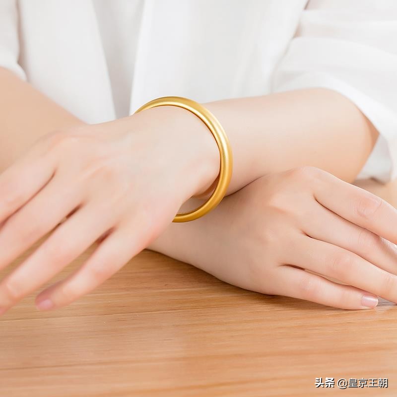 实物黄金为什么比金价贵？：金价狂飙金饰也要涨
