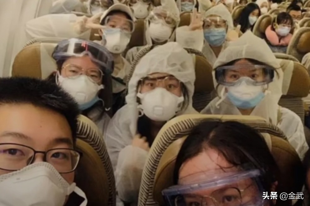 莉莉的海外生活在线观看，莉莉的海外生活在线观看