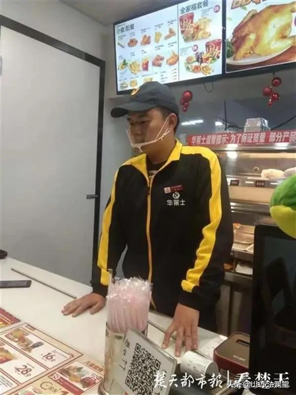 深夜合肥翡翠湖景区一对男女发生争吵，男子突然跳湖欲轻生, 你怎么看？：一女子凌晨跳湖身亡