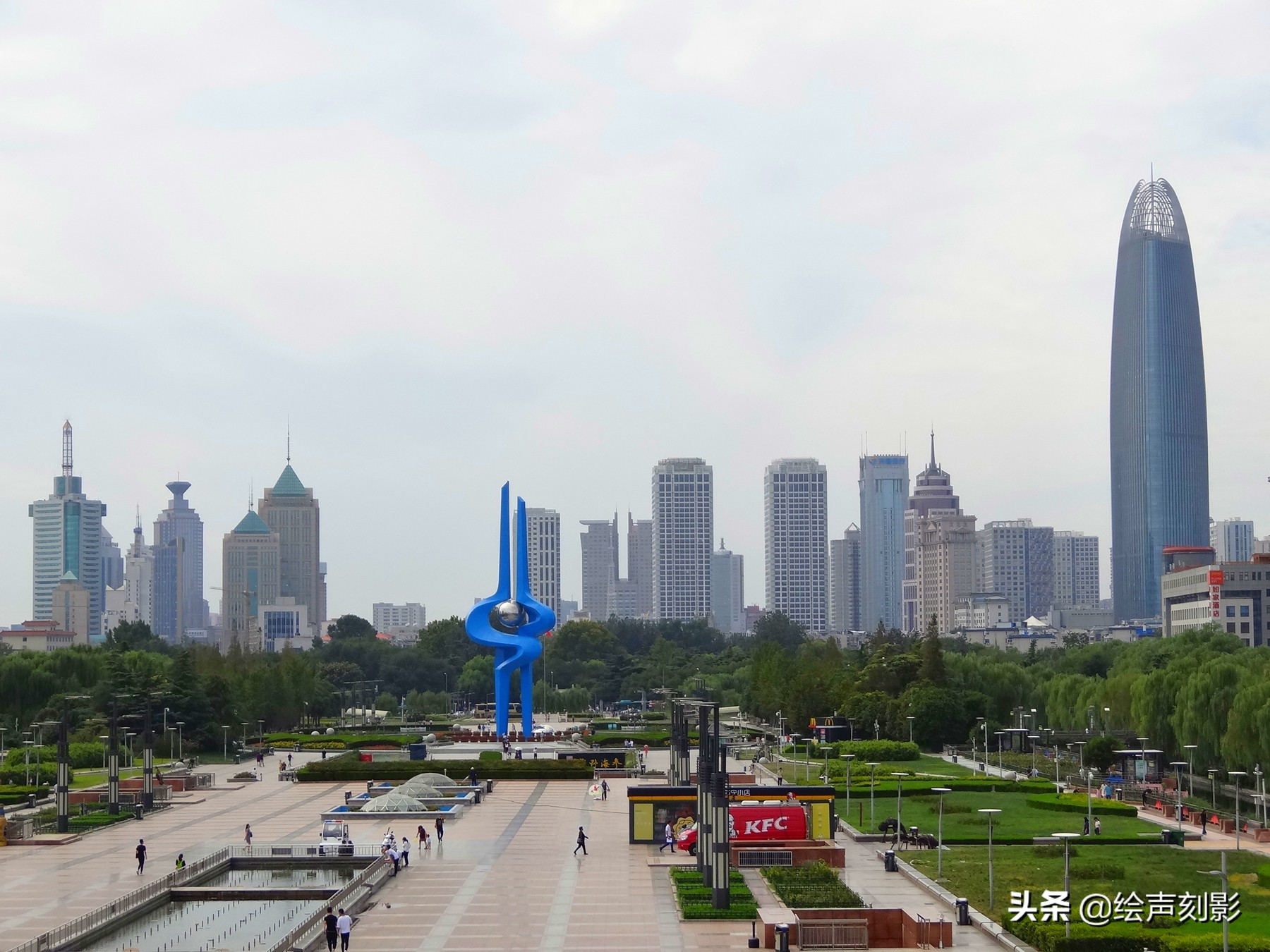 济南市中心有什么广场