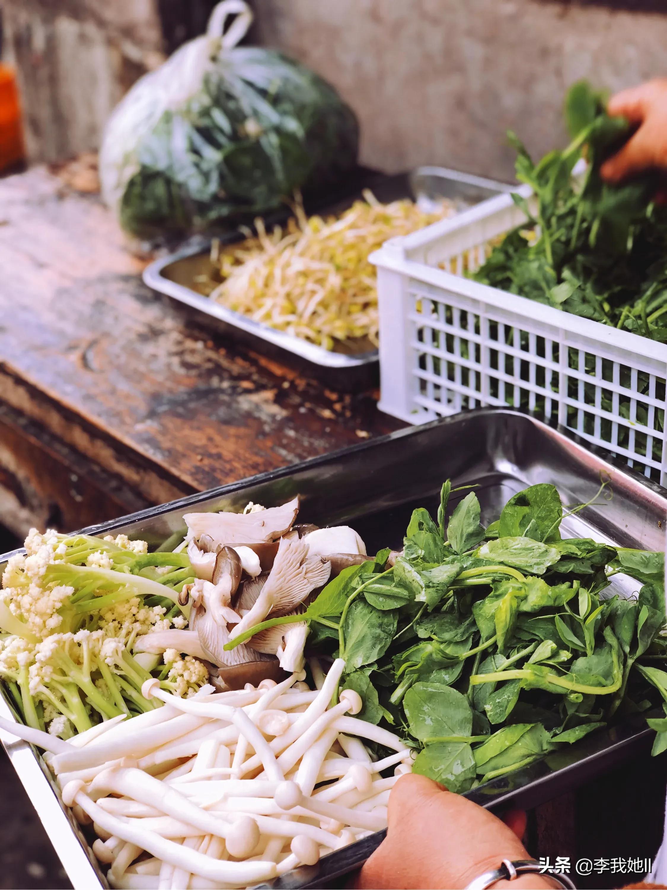 [照片全家福]过年的时候有多少家庭喜欢拍全家福照片？拍全家福对于中国人来说有着什么意义？