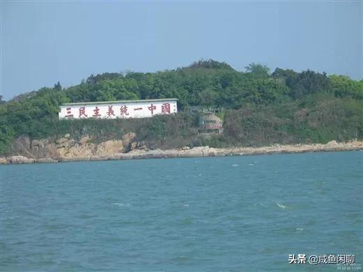 厦门市靠哪个海