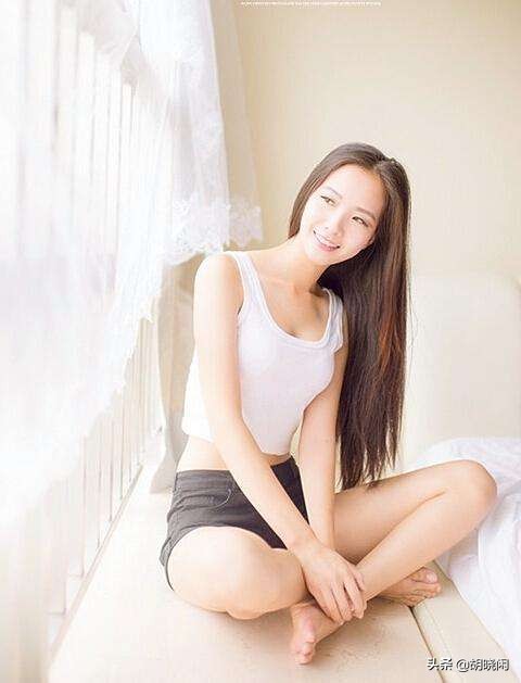 后台背景硬的人为什么老实?:后台硬 后台背景硬的人为什么老实?:后台硬