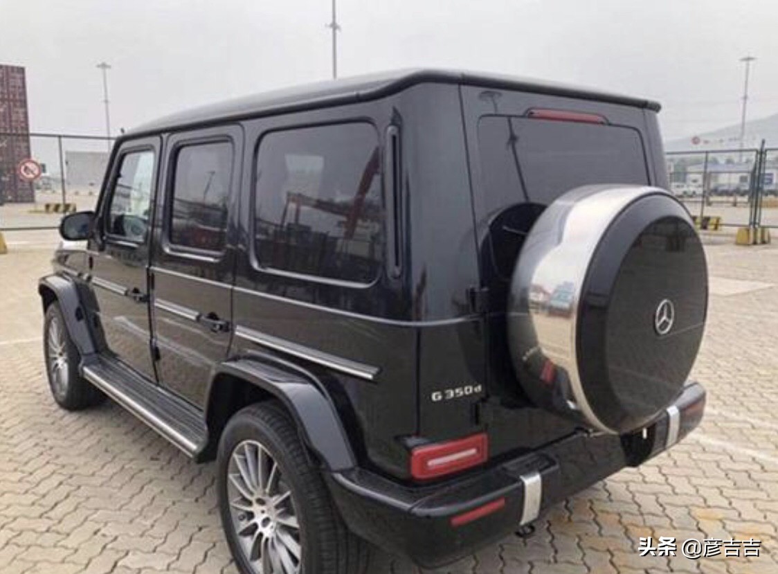 奔驰g300