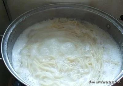 rng小虎是河南汝州人么？