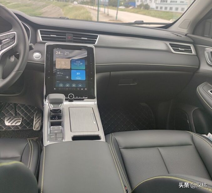 旅行被困高速18小时旅行被困高速18小时怎么处理