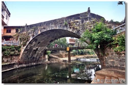 从桂林市怎么去黄姚古镇？
