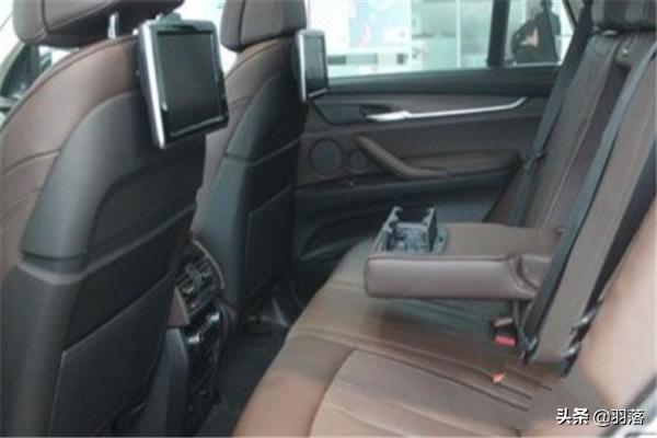 宝马x5后排