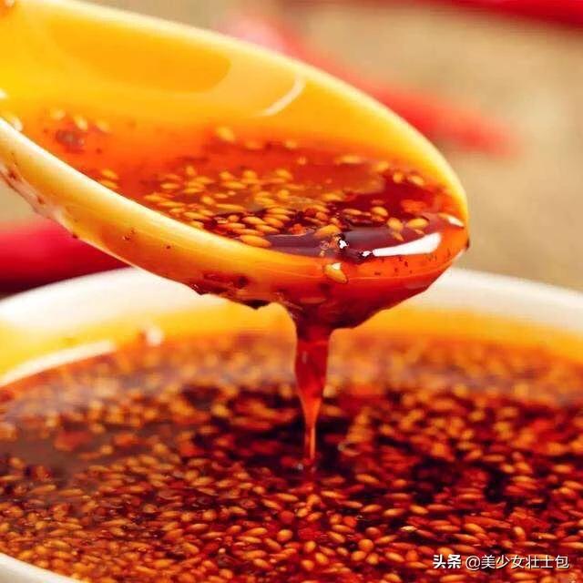 兰州牛肉面的辣椒油香而不辣，是怎么做到的呢？
