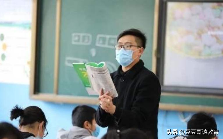 武汉复学复课最新信息：缩短暑假，每周加一天课、每天加一课时，对此怎么看？