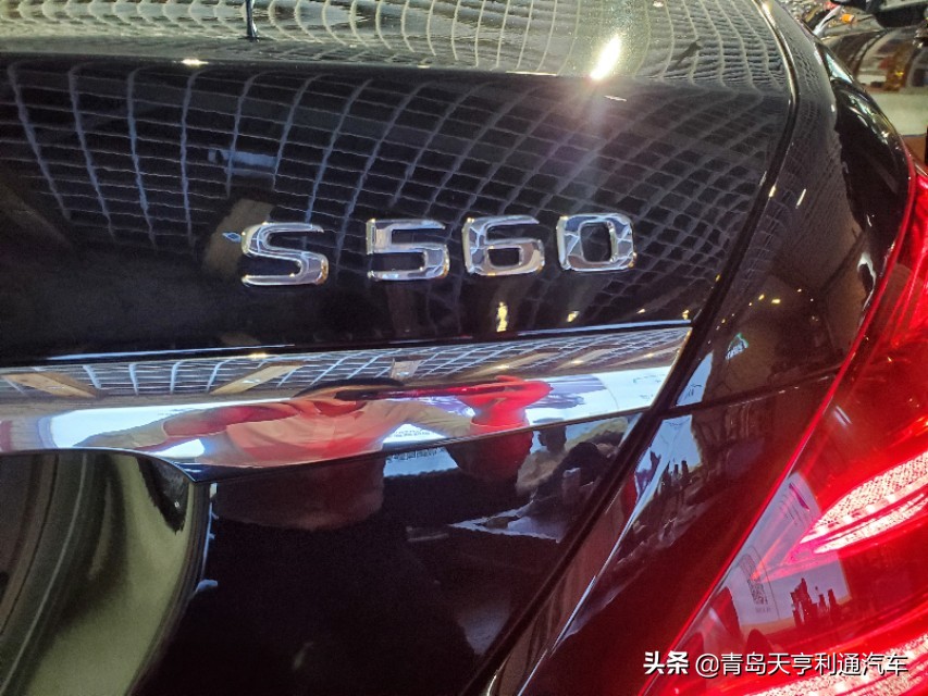 奔驰s560