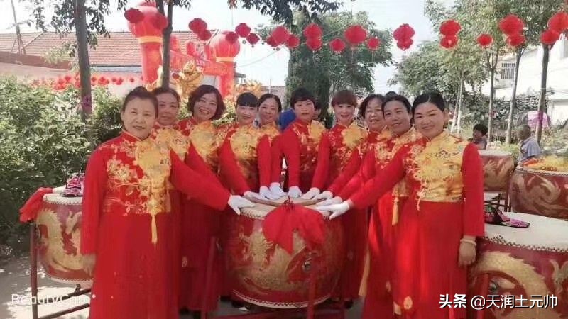 婚庆布置礼堂，婚庆布置礼堂图片