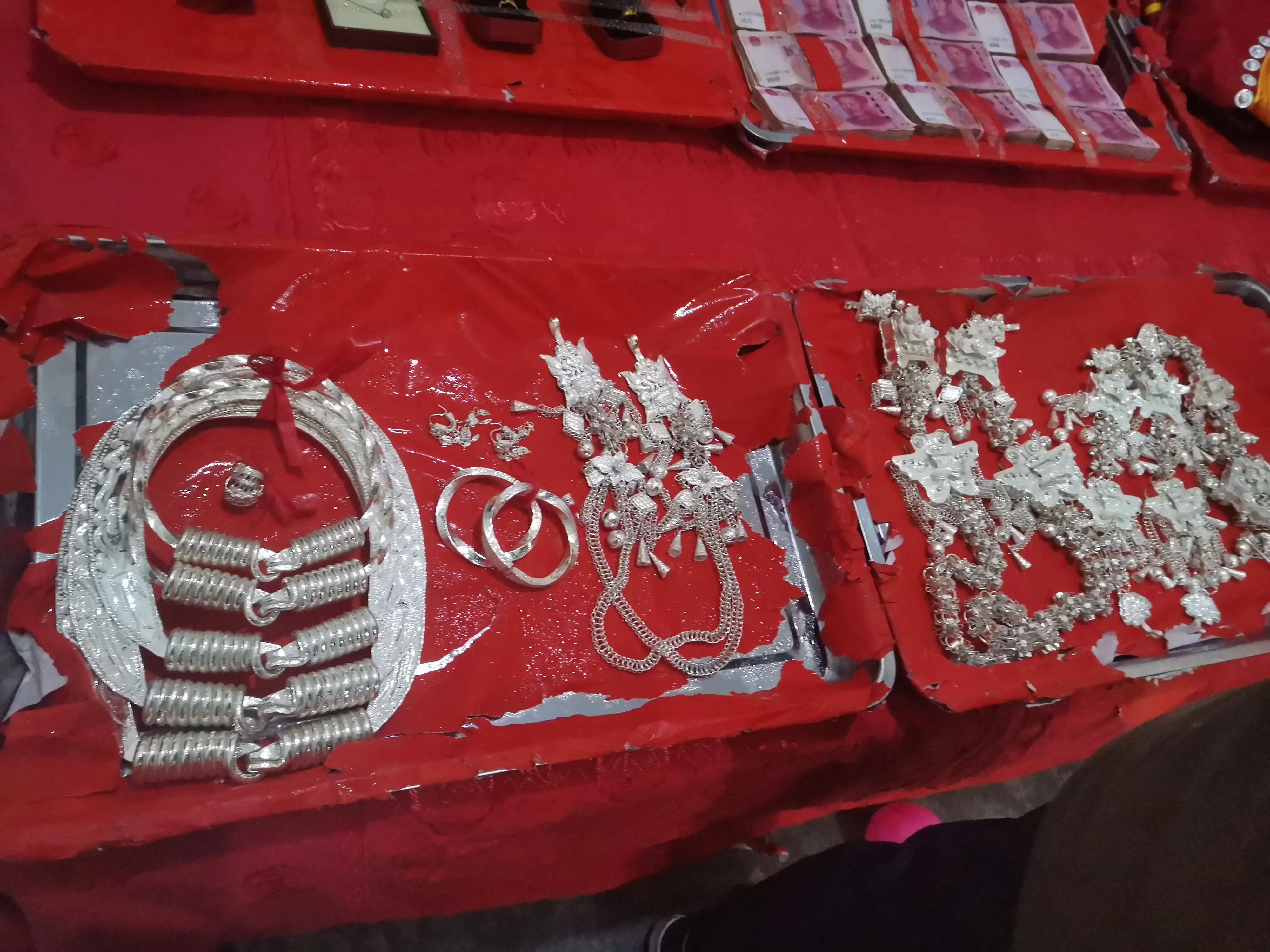 吉首婚庆用品，吉首婚庆用品批发市场在哪里