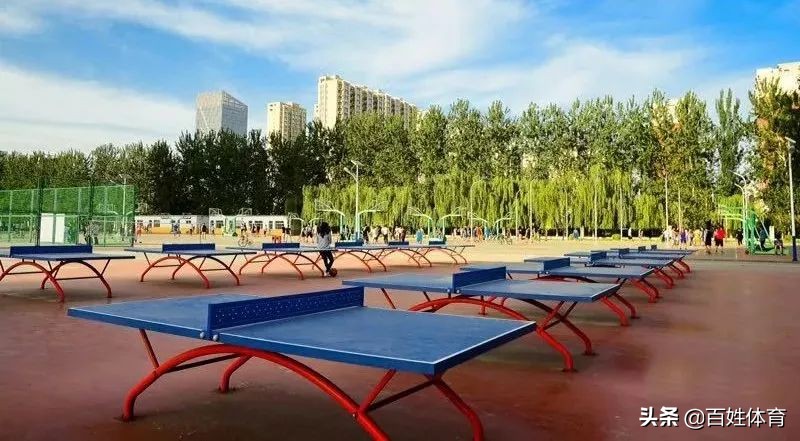 业余打乒乓球约两年，有时或腰痛，或膝盖疼、或肘关节疼，是什么原因呢？