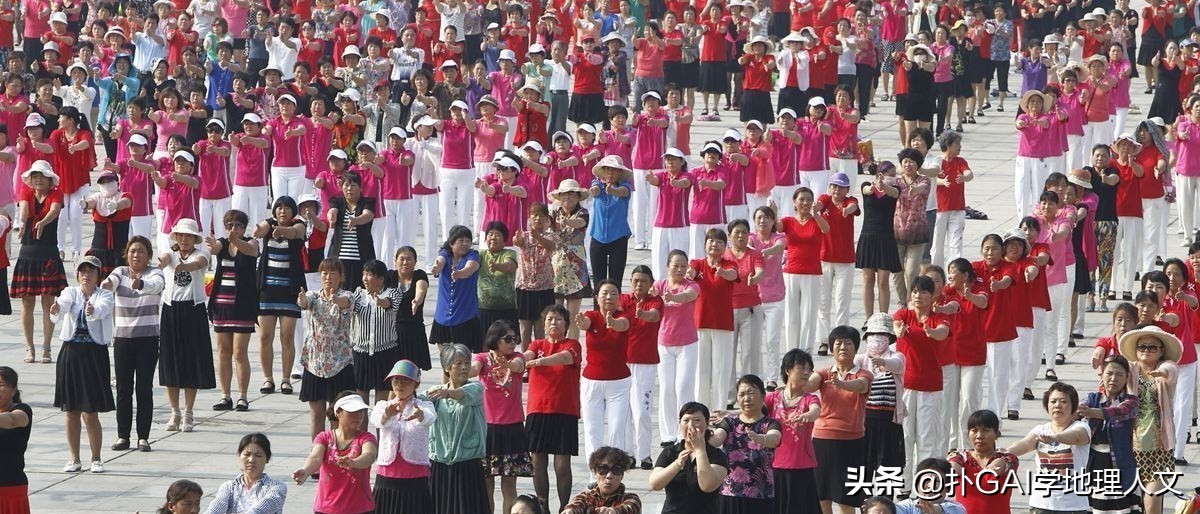 [广场舞图片]最火最简单广场舞有哪些？
