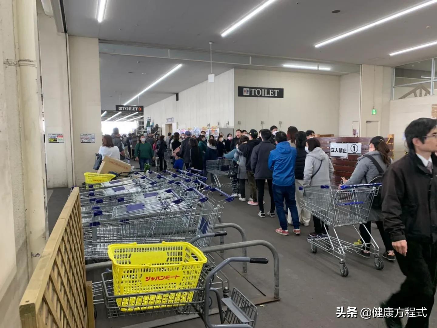 怎么看待日本哄抢厕纸？中国是否也会哄抢厕纸？：日本薄厕纸
