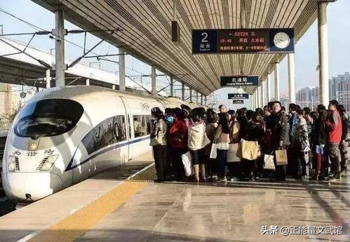 手机、钥匙、重要卡片掉到地铁和站台缝隙或者电梯的缝隙中怎么办？：幼童掉入站台缝隙