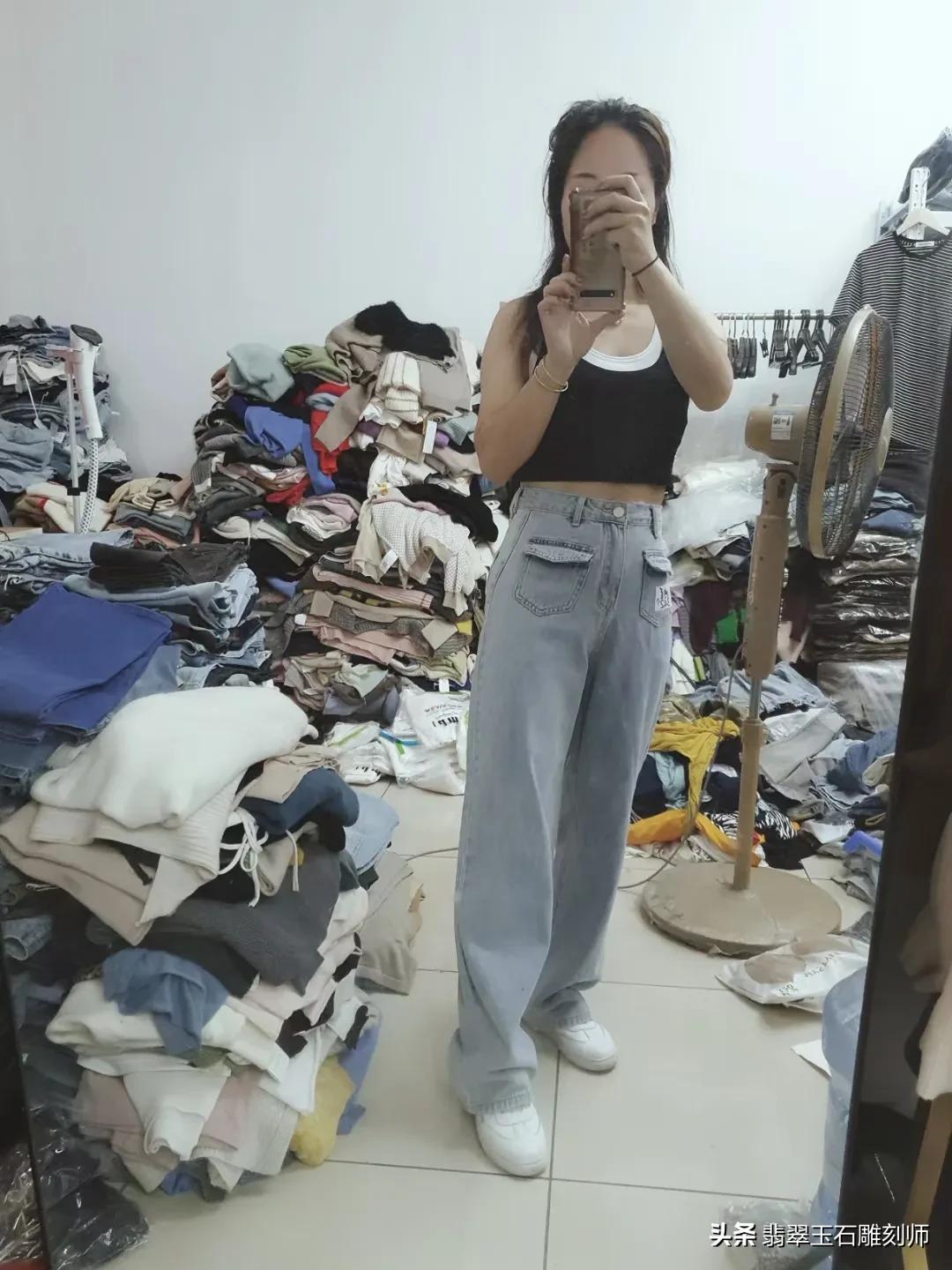 在线等懂玉的大神帮忙看看这个玉镯怎么样？