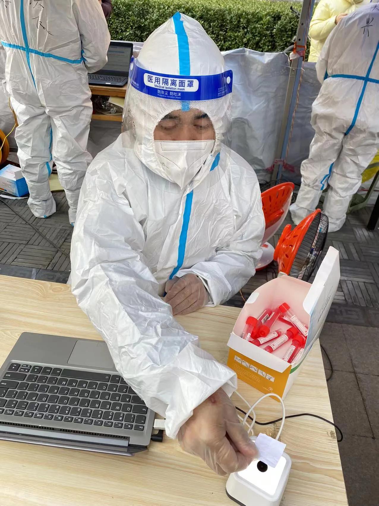 现在西安大量招疫情志愿者，有补助吗？