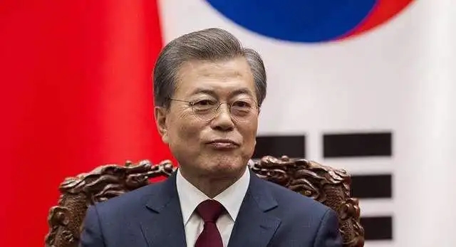 和女友内幕交易被拘