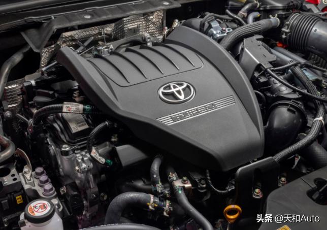 丰田皇冠轿车