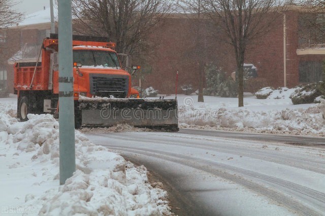 沈阳下这么大的雪，街道上为什么看不到除雪车？