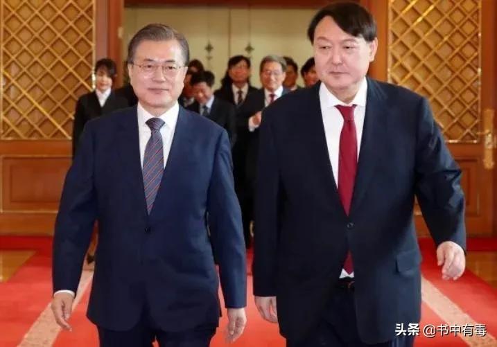 [和女友内幕交易被拘]尹锡悦默许文在寅废除检方侦查权，是不是背后有交易内幕？