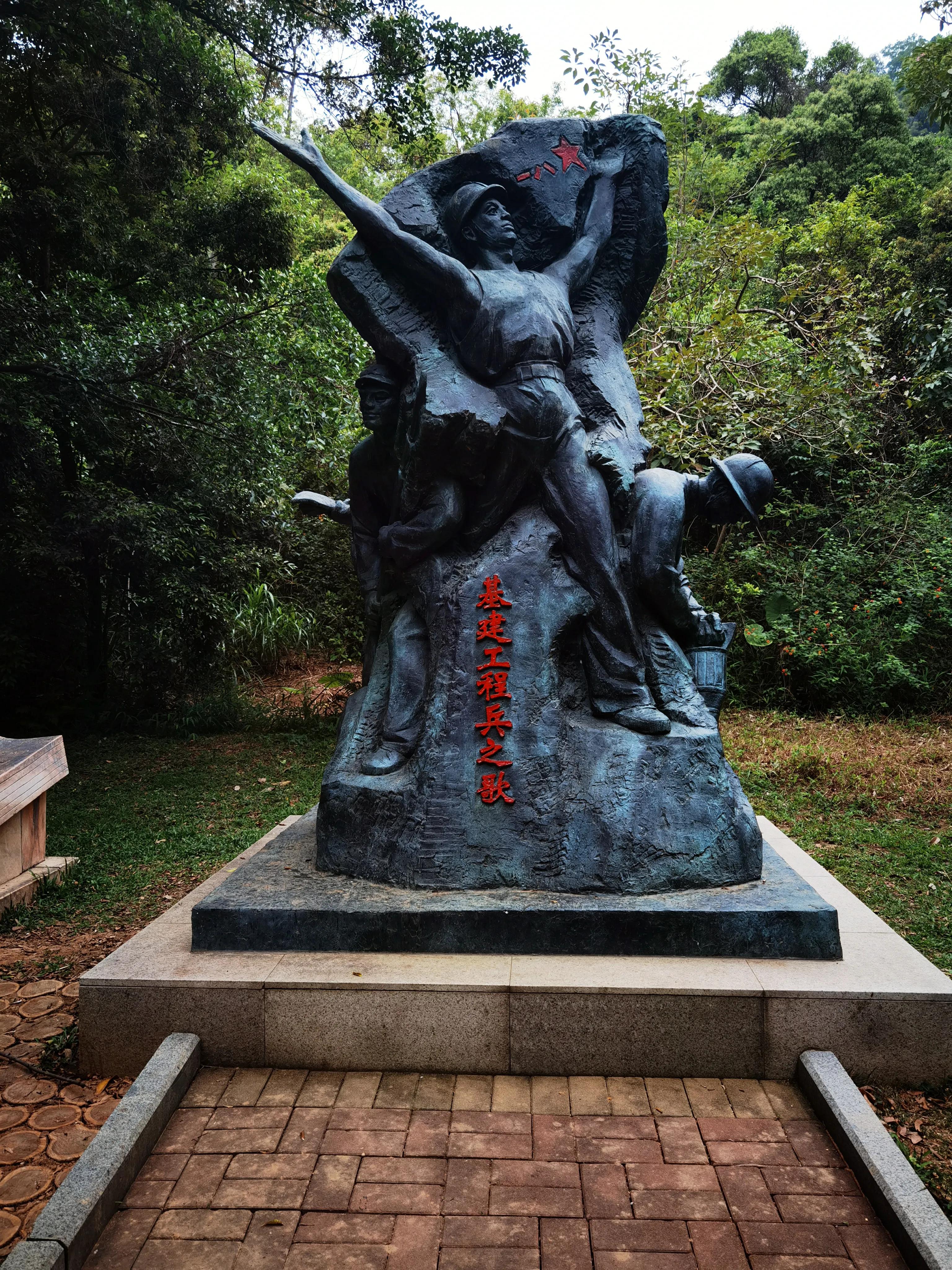 现在深圳市副市长姓什么 现在深圳市副市长姓什么