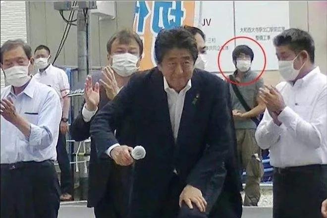 [射杀中国人嫌犯落网]日本法律基本没有死刑，像枪杀安倍晋三的嫌犯一般应判什么罪？