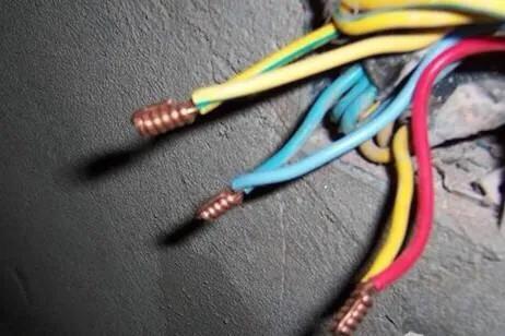 火线零线地线火线零线地线分别是什么颜色
