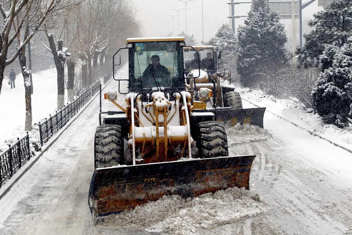 沈阳下这么大的雪，街道上为什么看不到除雪车？
