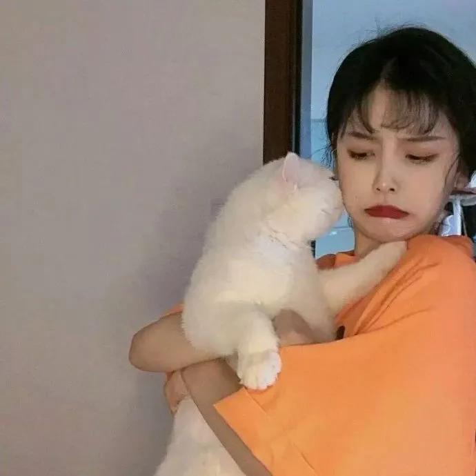 [撩骚情话]没见面的相亲男，刚加微信，就开始撩骚、土味情话，这靠谱吗？