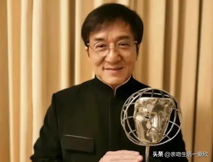 公司开会化妆技巧
