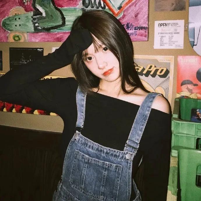 [撩骚情话]没见面的相亲男，刚加微信，就开始撩骚、土味情话，这靠谱吗？