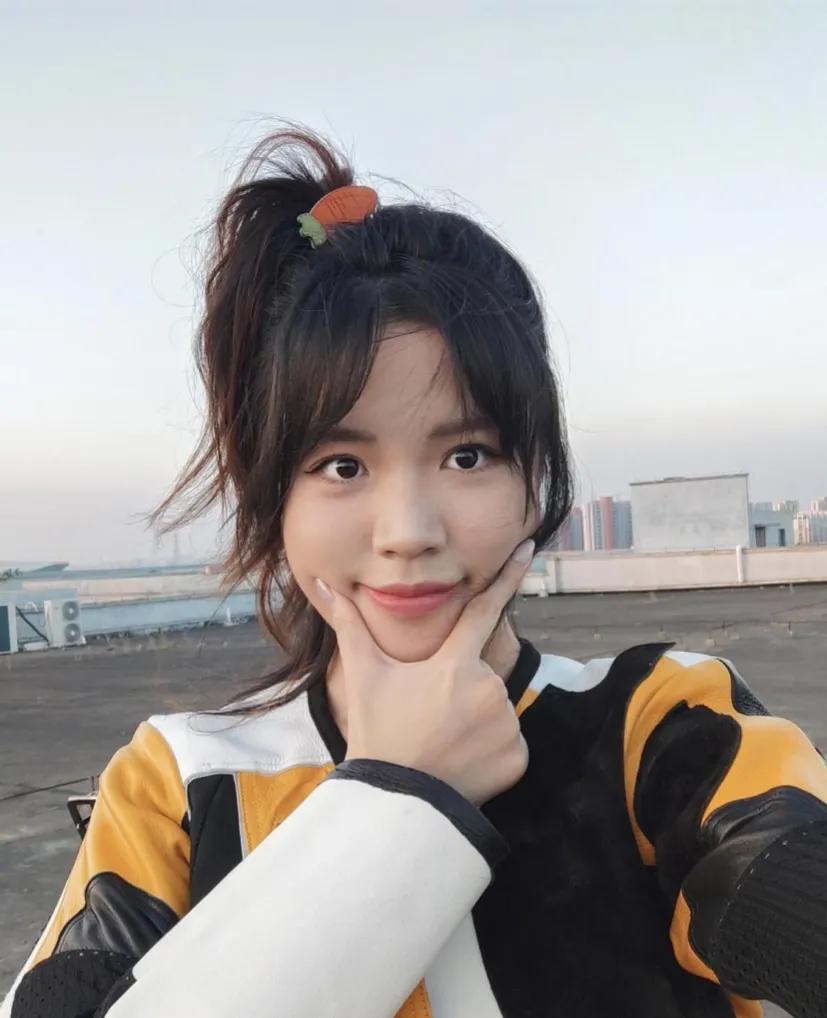 杨倩和苏炳添代言拿到手软，为何奥运会冠军全红婵就没有代言？：全红婵院长是苏炳添