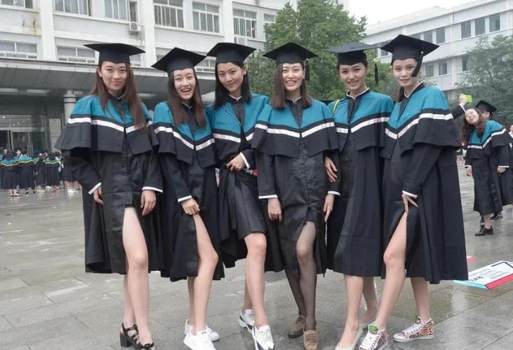 夹缝求生怎么创新？：夹缝求生