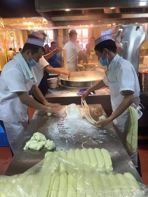 兰州牛肉面配牛排新吃法能吸引消费者吗？