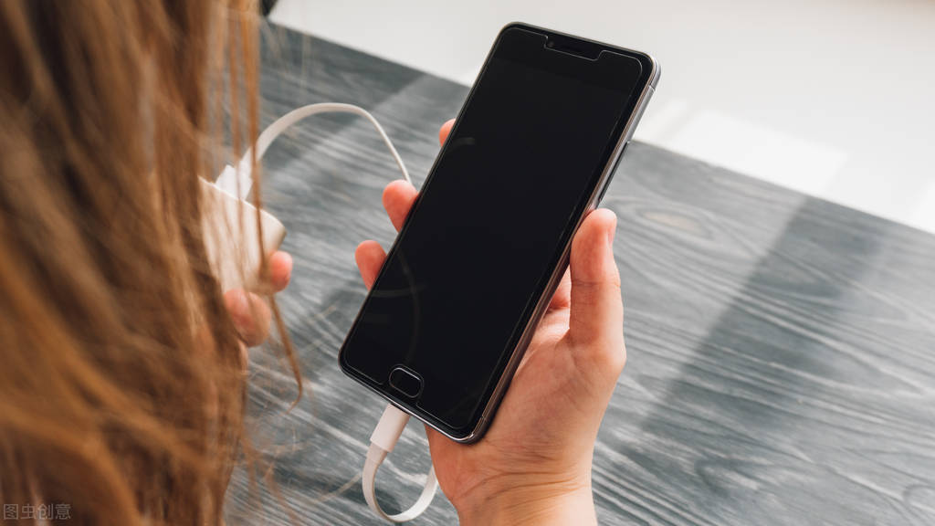 6+128手机一千元左右有哪几款？：千元手机