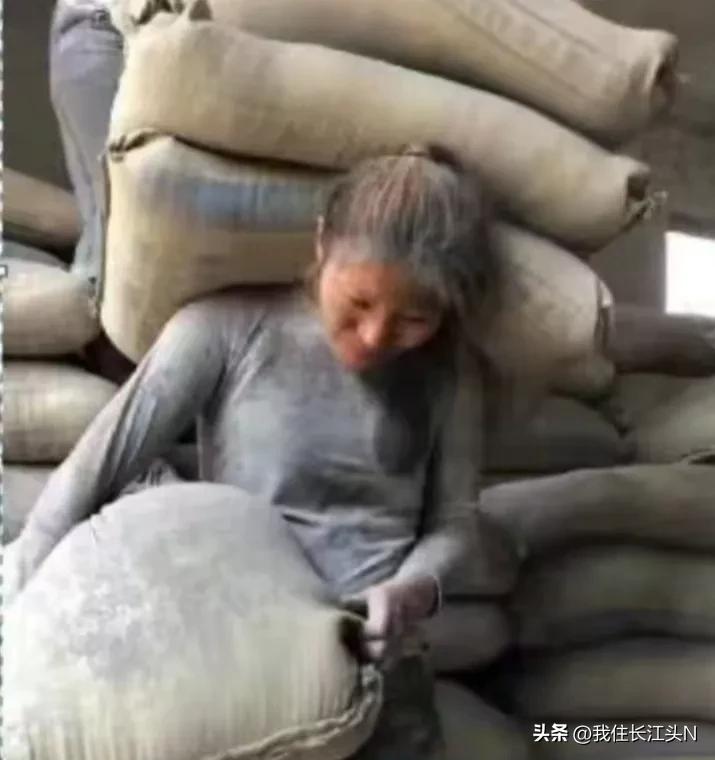 扛楼10个月挣15万扛楼工累吗