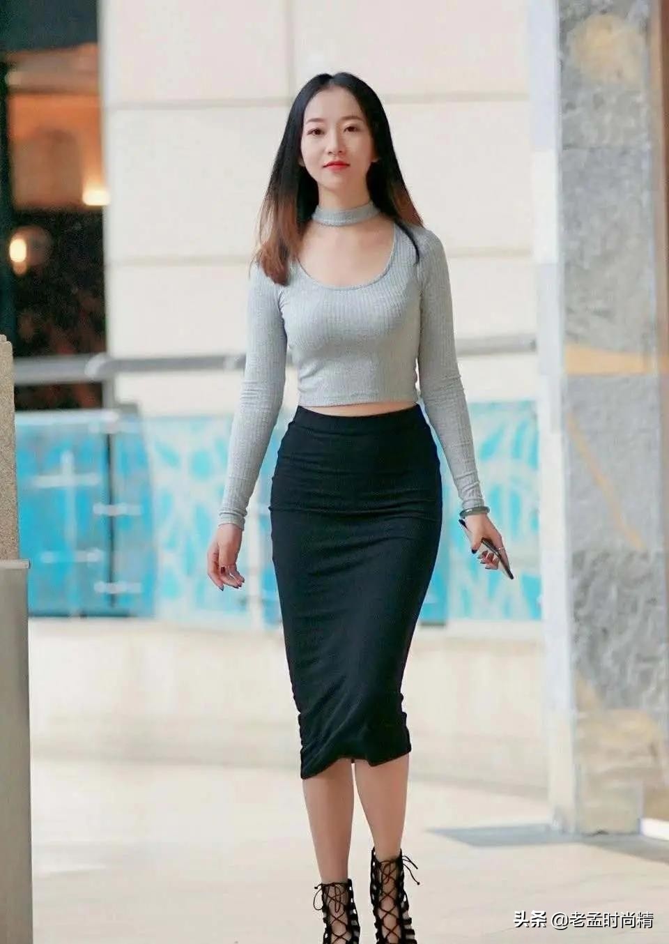 女款运动服装穿搭完整直播视频,女士连衣裙穿搭法则?