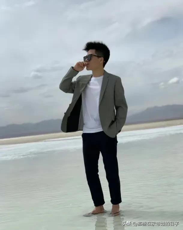 董宇辉老师找普通老百姓还是书香门第或者官二代富二代媳妇合适？