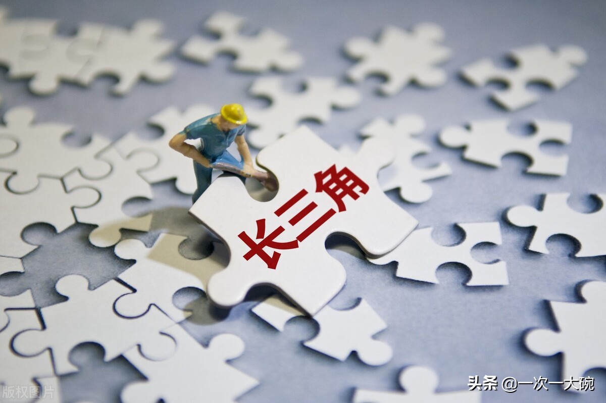 收入最高人群为35岁（有多少35岁的男人年薪不到20W？）