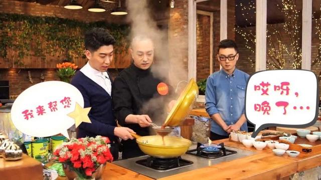 小丫厨房：大虾+红薯、白薯是什么味道？
