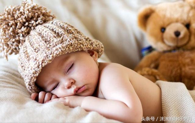 吐奶与溢奶的具体区别?（溢奶和吐奶快快分清楚）