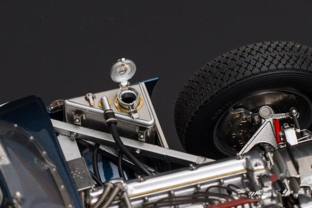 EXOTO D-Type  18  比例静态模型的巅峰之作
