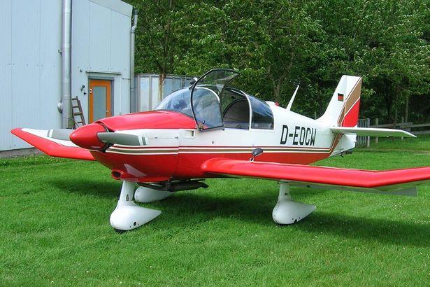 航班跟踪网站捕捉到神奇一幕 飞行员在高空绘制奇特图案